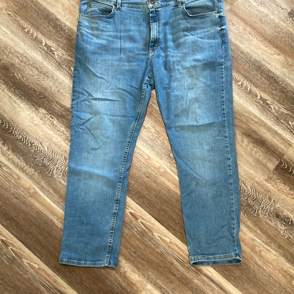 Lee Jeans, Regular Fit, waist 42 length 32